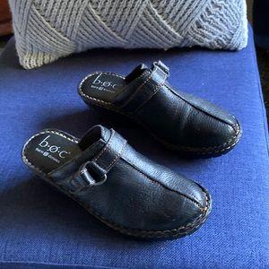 Black leather BOC clogs with a 2” heel height.Size 6